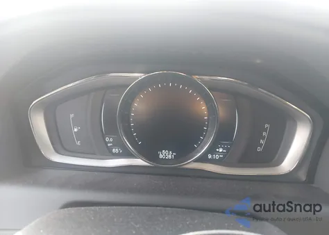 2016 Volvo Xc60 T5 Drive-E Premier from USA, damaged, VIN YV440MDK9G2854744